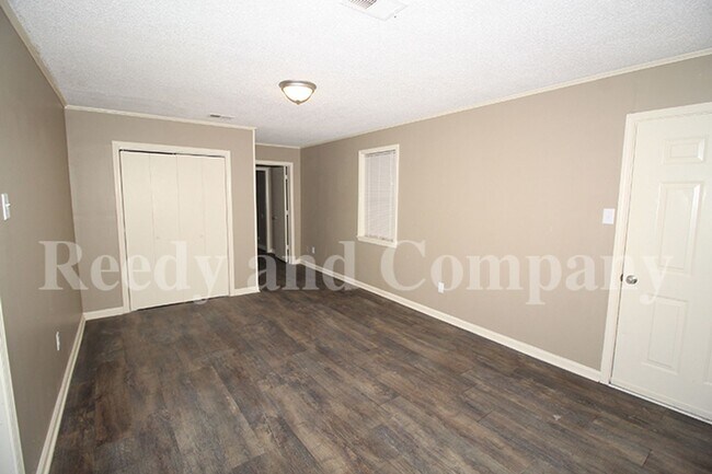 Building Photo - 3777 McCain Rd