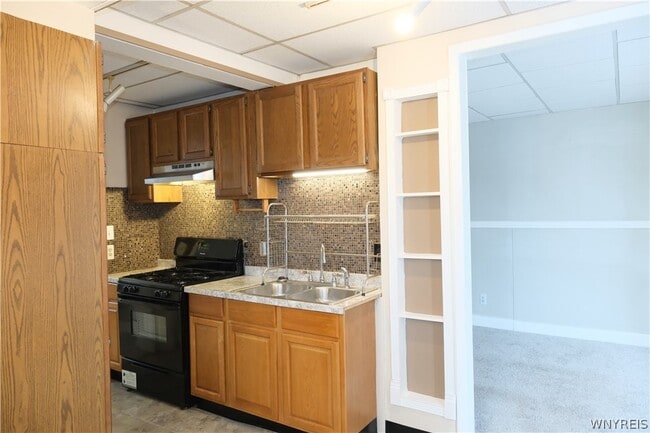 Building Photo - 96 Fargo Ave