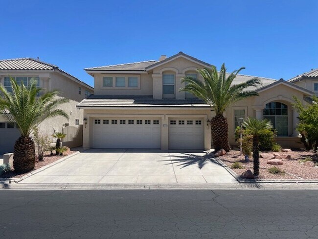 Primary Photo - FANTASTIC SPACIOUS HOME LOCATED IN GATED C...