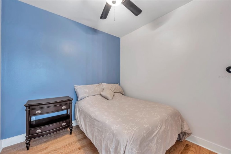 Building Photo - 1208 E Kennedy Blvd