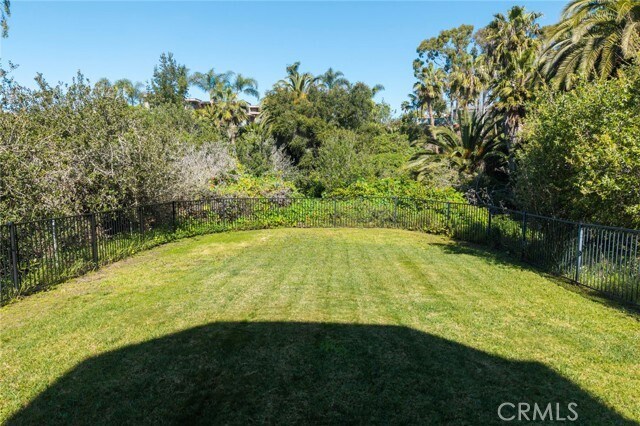 Building Photo - 214 Avenida Montalvo