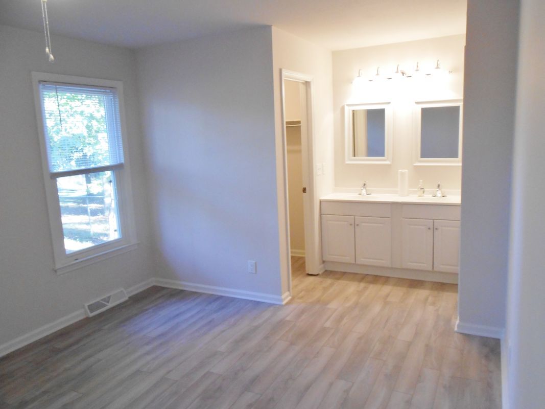 Building Photo - 199 Tall Pines Rd