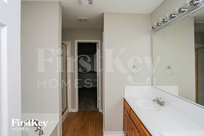 Building Photo - 2137 San Simeon Dr