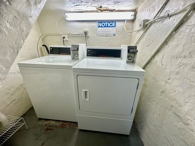 Building Photo - 3712 Anderson Rd