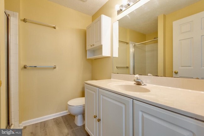 Building Photo - 7805 Edmunds Way