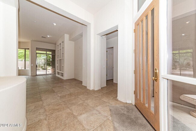 Building Photo - 11473 E Blanche Dr