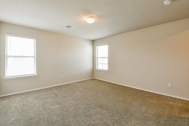 Building Photo - 16744 Lonely Pines Dr