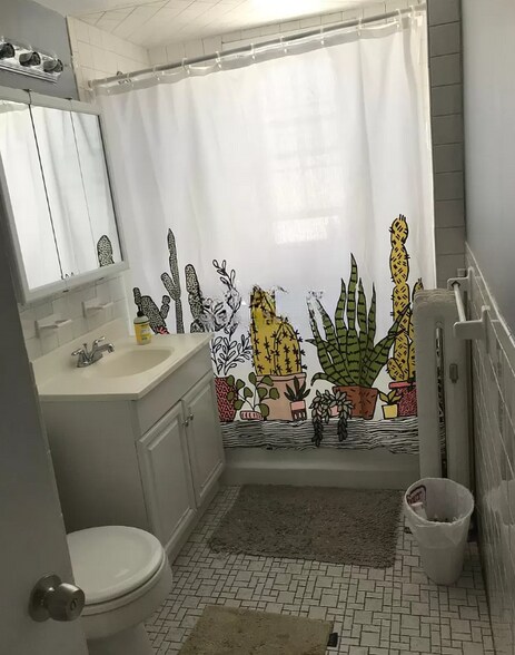 Building Photo - 835 Fellsway