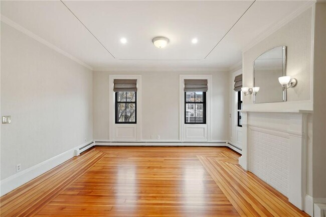 Building Photo - 214 Broadway