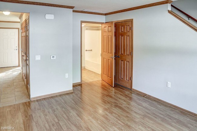 Building Photo - 2 br, 2 bath Townhome - Hattie Greene