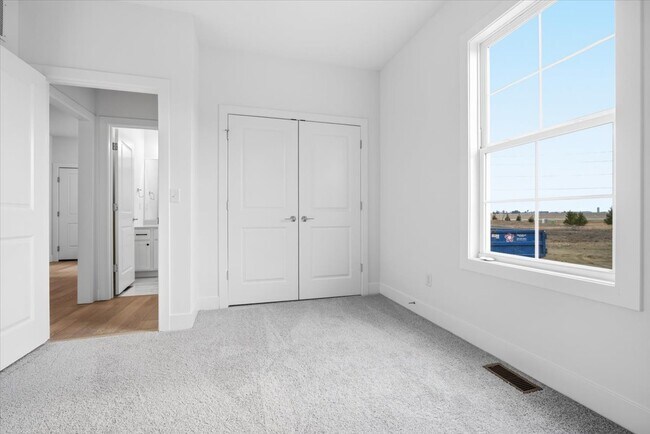 Building Photo - 23 Stone Ml Ct