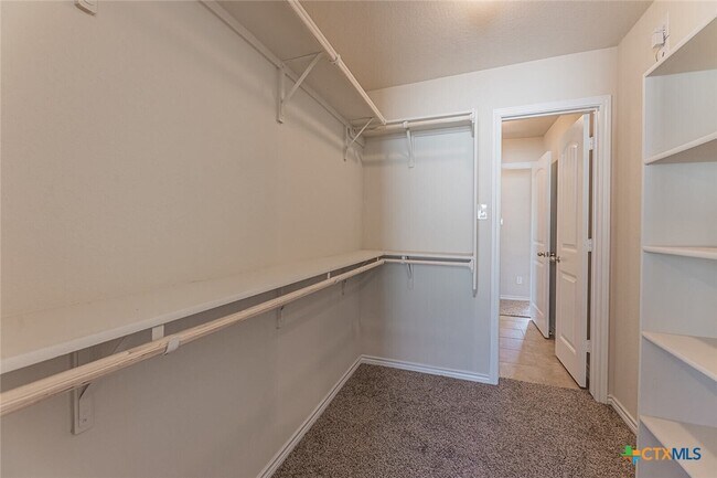 Building Photo - 5205 Azura Wy