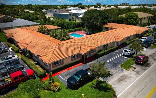 Interior Photo - 8430 NW 40th St Coral Springs, FL 33065
