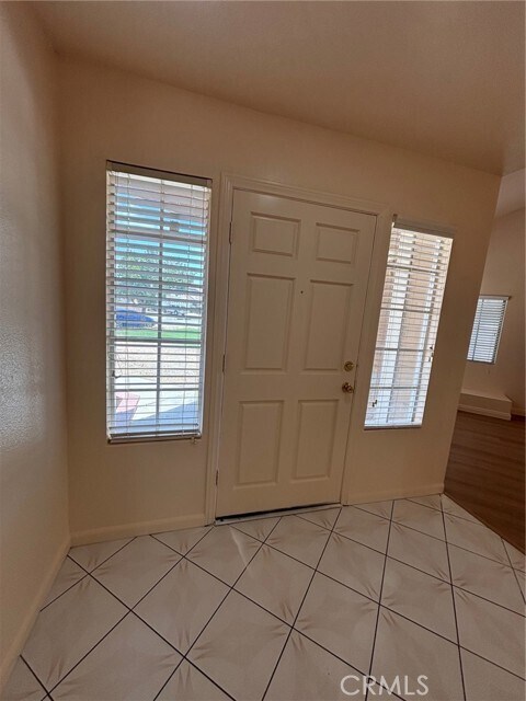 Building Photo - 9744 Lime Ave