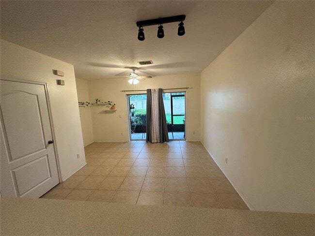 Building Photo - 3613 Wilshire Way Rd