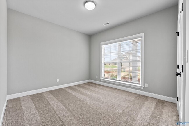 Building Photo - 143 Pat Cain Dr