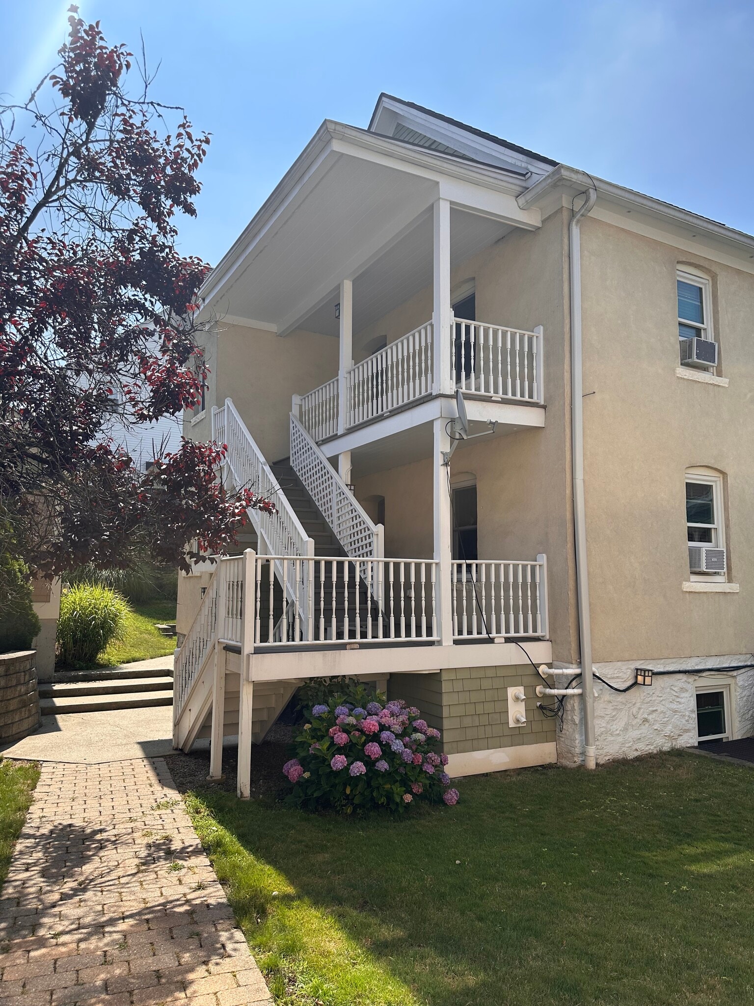 Entry Staircase to 18B - 18 Berrian Pl