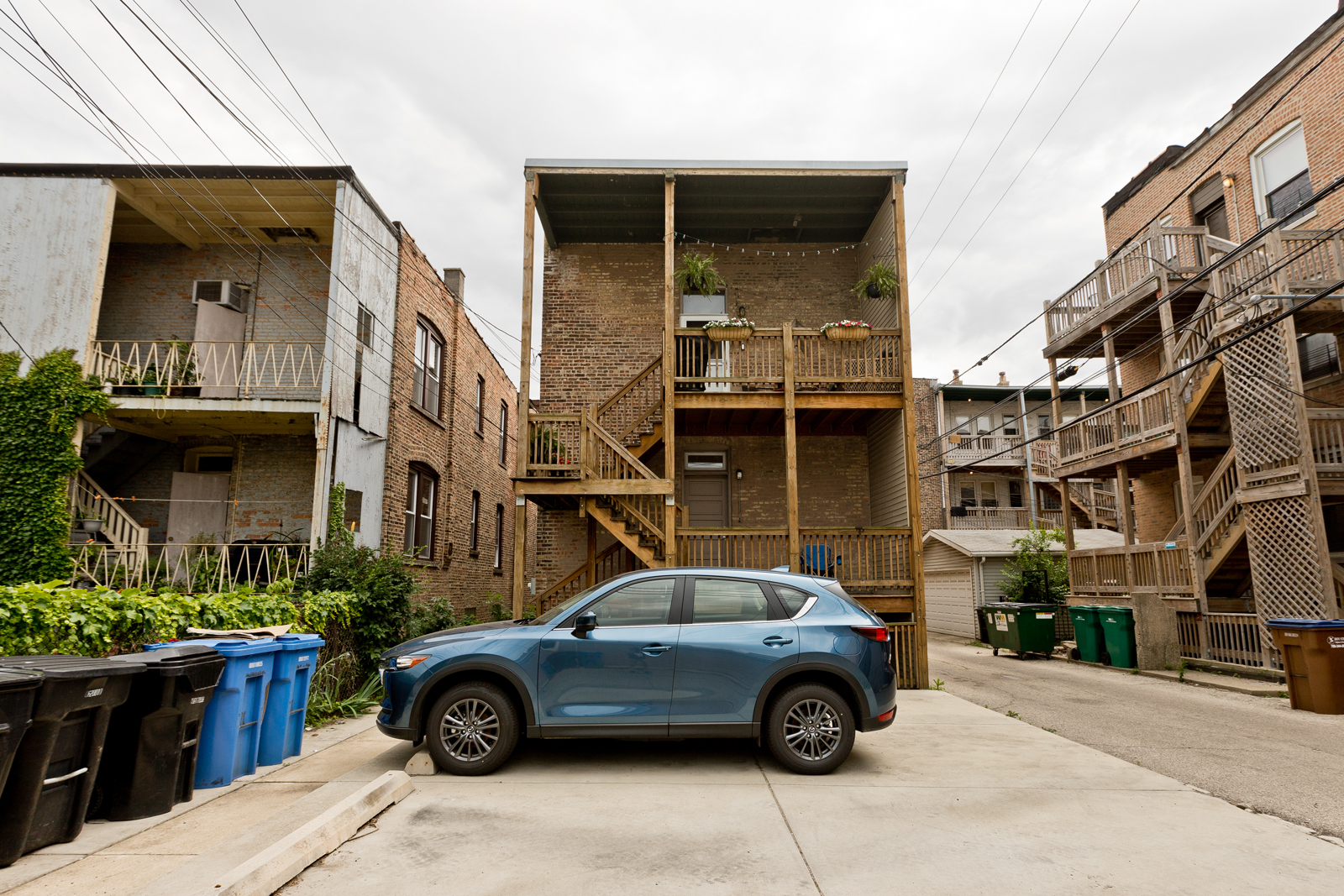 Building Photo - 2146 W Iowa St