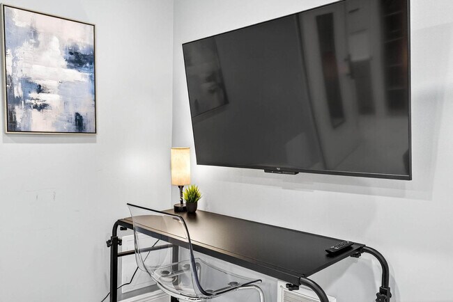 Building Photo - 319 Brentwood Dr