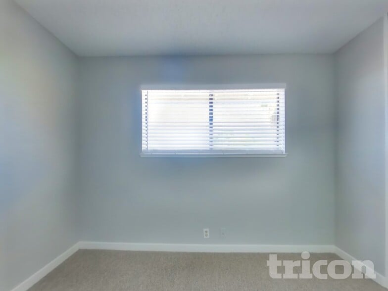 Building Photo - 1107 Nadene Dr