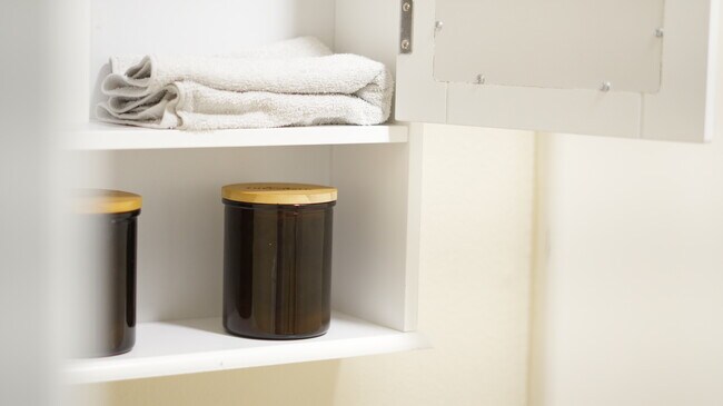 Building Photo - 4160 Barrett Rd