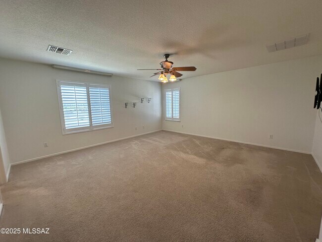 Building Photo - 1077 W Sea Star Dr