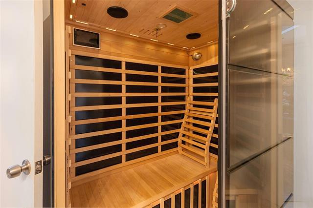 Building Photo - 2220 S Harwood St