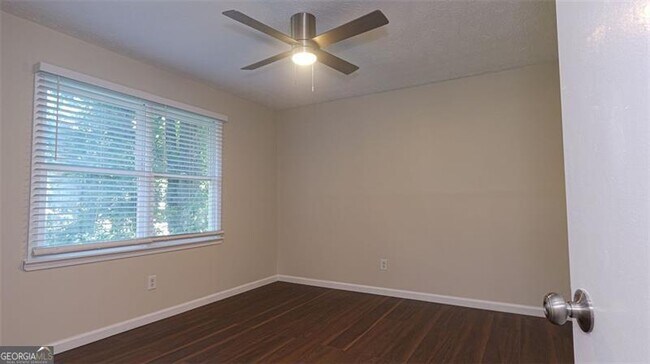 Building Photo - 1824 Idlewood Rd
