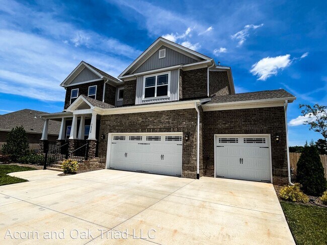 Building Photo - 4 br, 3.5 bath House - 7920 Northwest Mead...