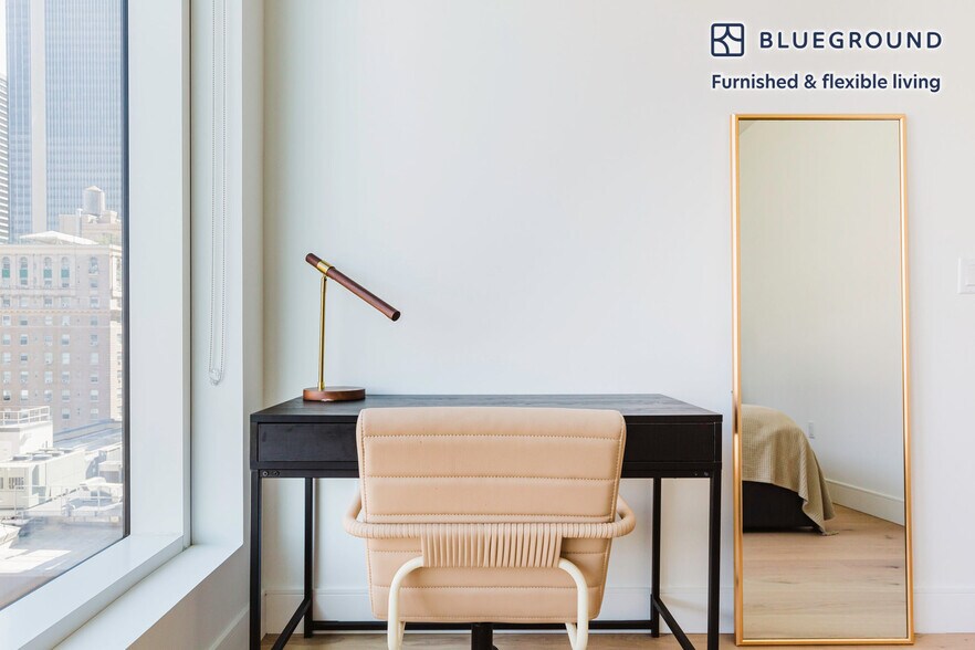 Building Photo - 312 W 43rd St