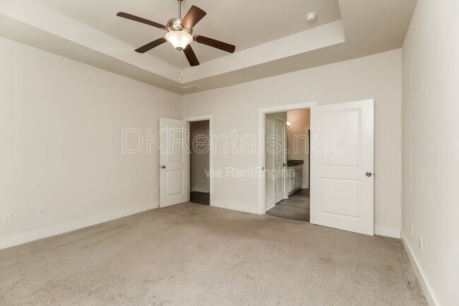 Building Photo - 140 Stewart Glen Dr