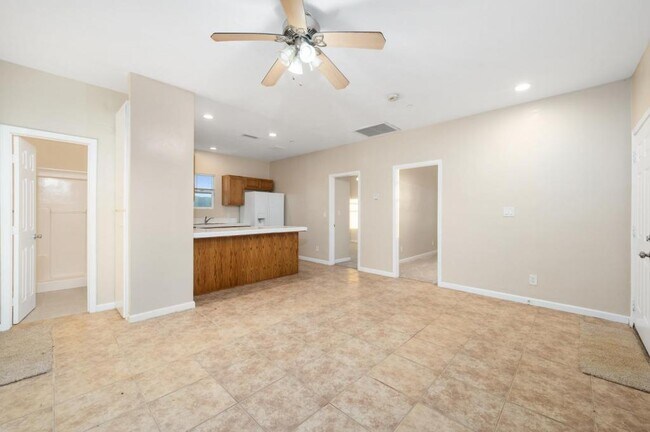 Building Photo - 45433 Witten Dr