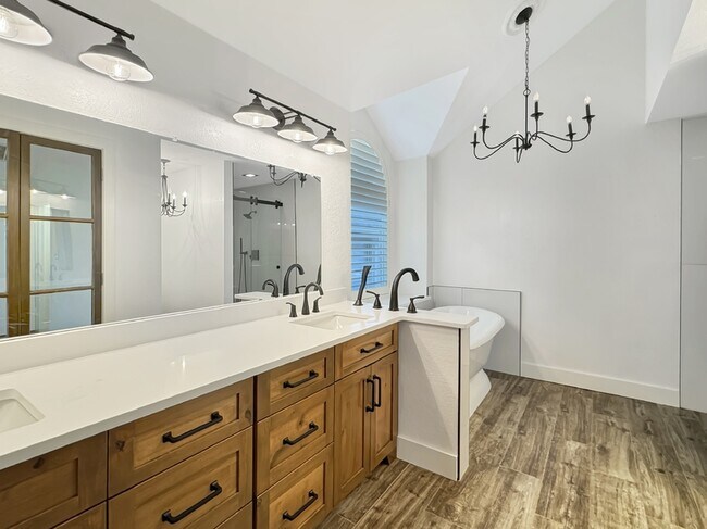 Building Photo - 5106 Ascot Pl