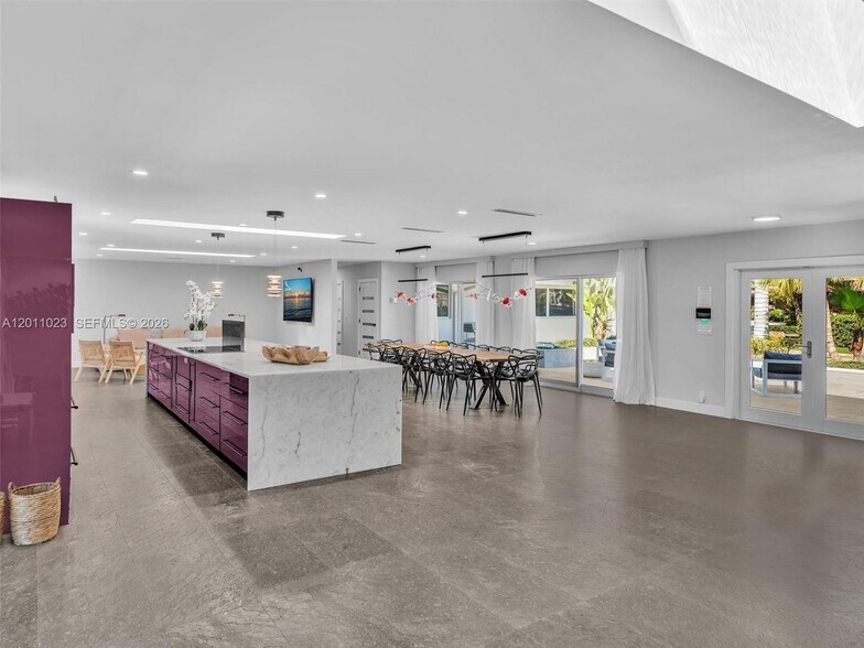 Building Photo - 840 S Southlake Dr