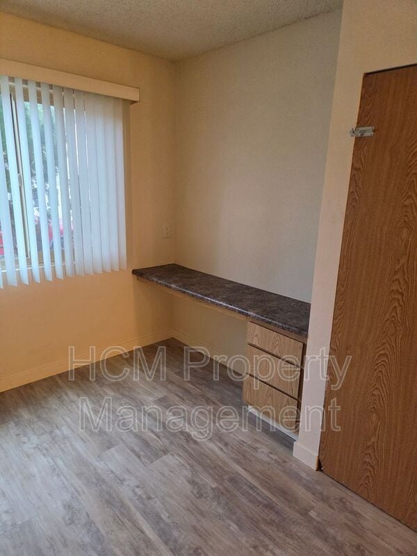 Building Photo - 10075 Tujunga Canyon Blvd