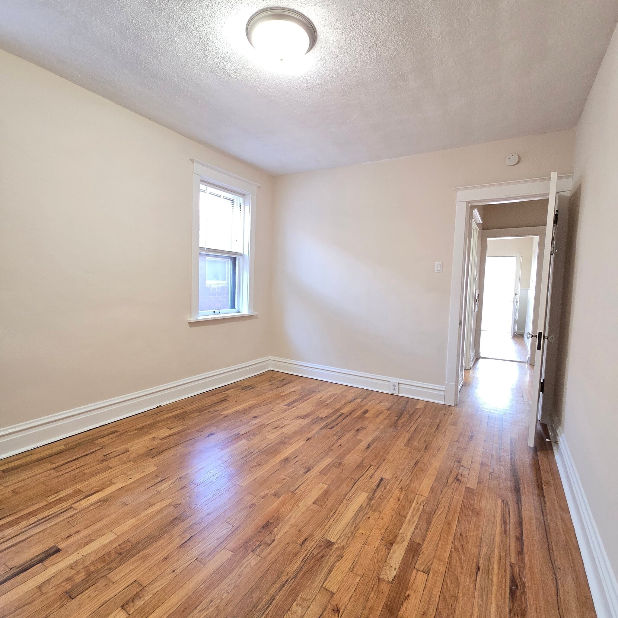 Building Photo - 5127 Goethe Ave