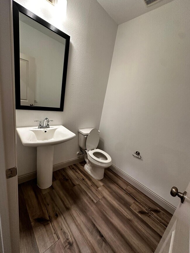 Half Bath (Main Level) - 12874 Teton St