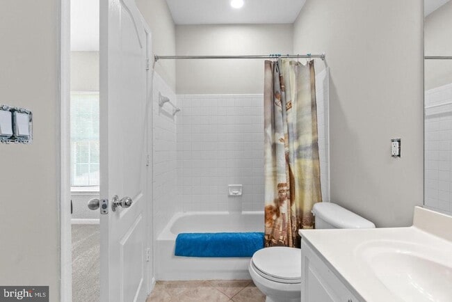 Building Photo - 519 Ensemble Ct
