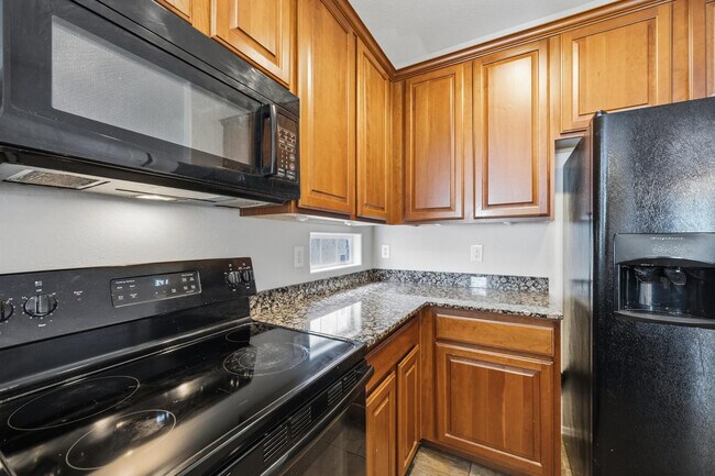 Building Photo - 1637 S Wildrose