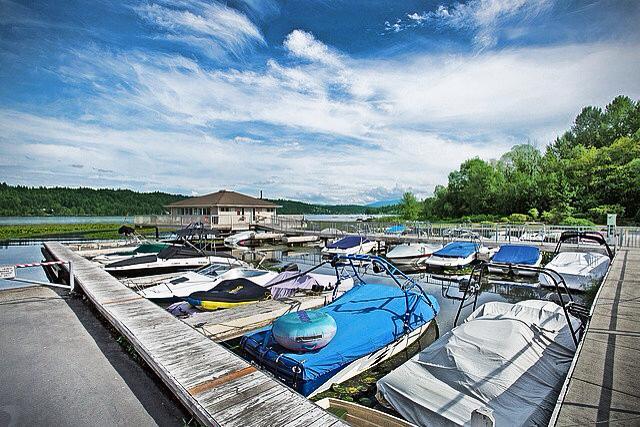 Lake Sammamish Access! - 17108 Northeast 45th Street