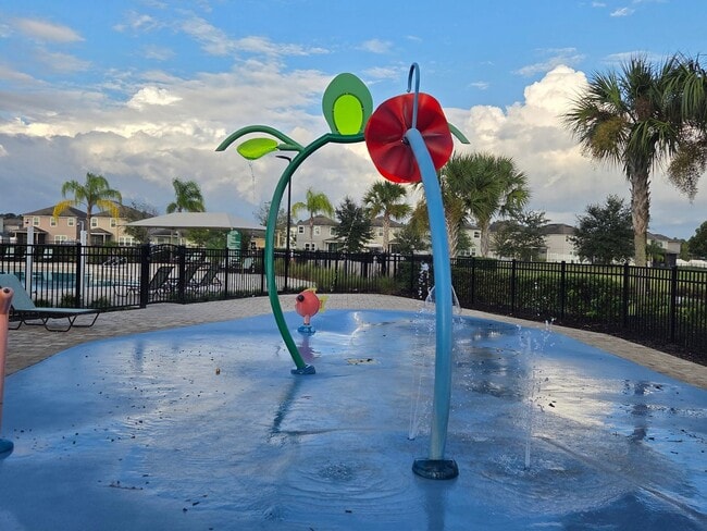 Building Photo - Oakleaf Rental Property