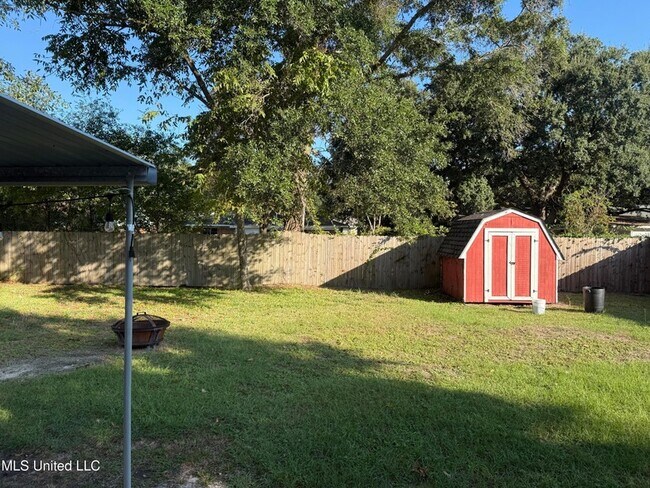 Building Photo - 2507 Middlecoff Dr