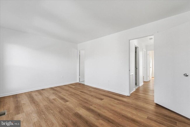 Building Photo - 6911 Cipriano Woods Ct