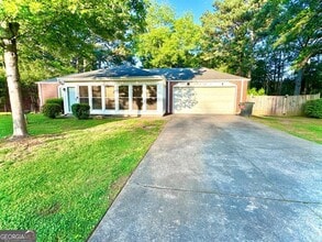 Building Photo - 4754 Winthrop Dr