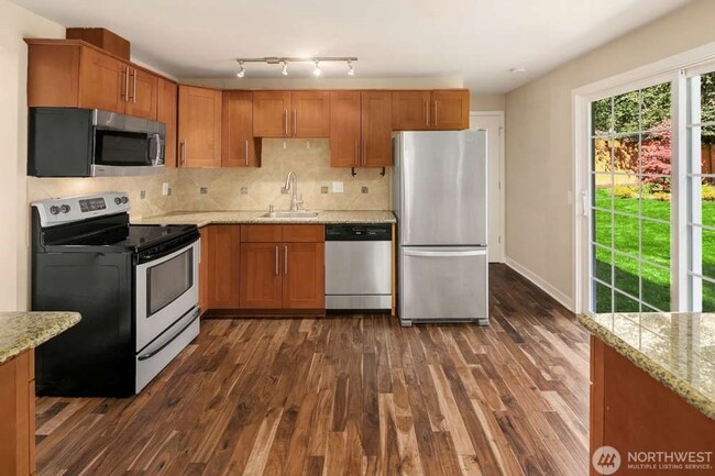 Building Photo - 4Bd/1.5Ba Kirkland House