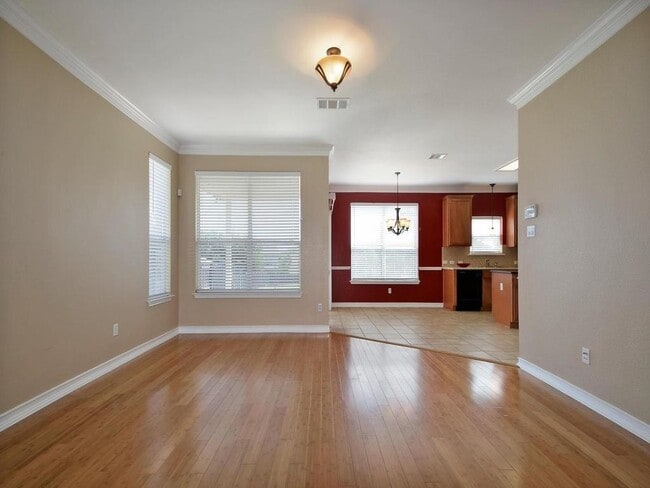 Building Photo - 11413 Dog Leg Dr