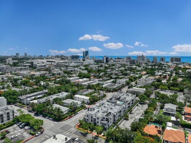 Building Photo - 1030 15th St