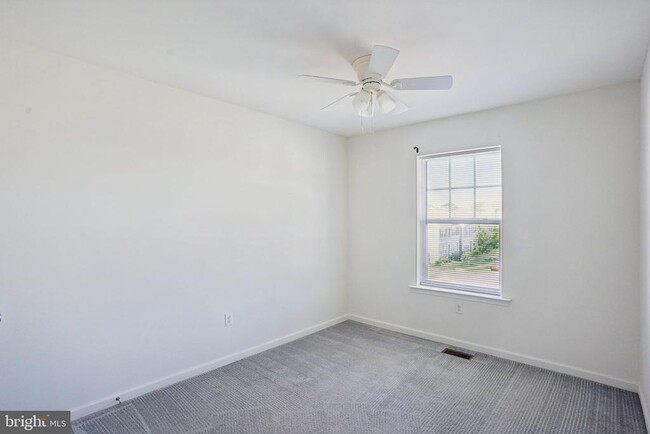 Building Photo - 151 Tidbury Crossing