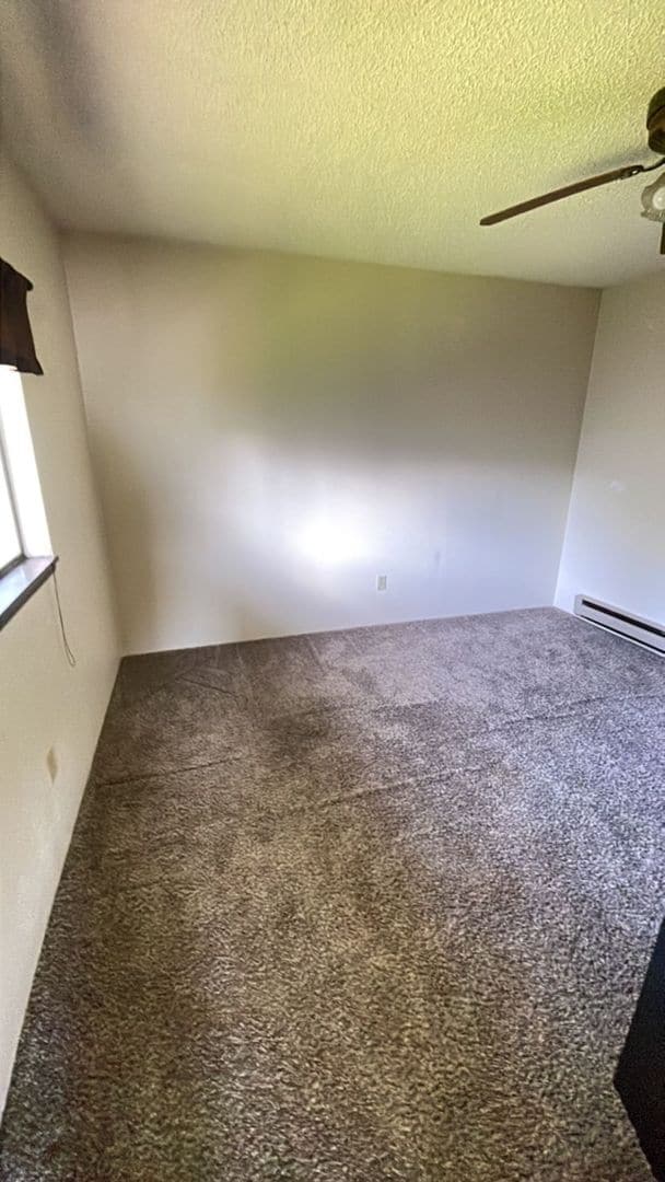 Building Photo - 2bd 1ba W/Fenced Yard