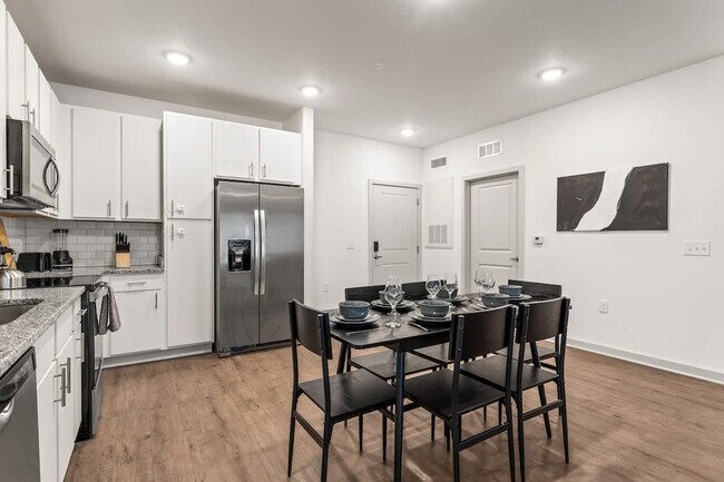 Building Photo - 14532 Star Water Rd